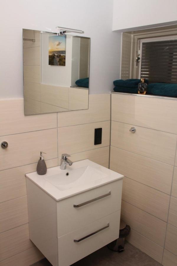 Ferienwohnung Wohnen In Einer Privatstrasse Marl Exterior foto